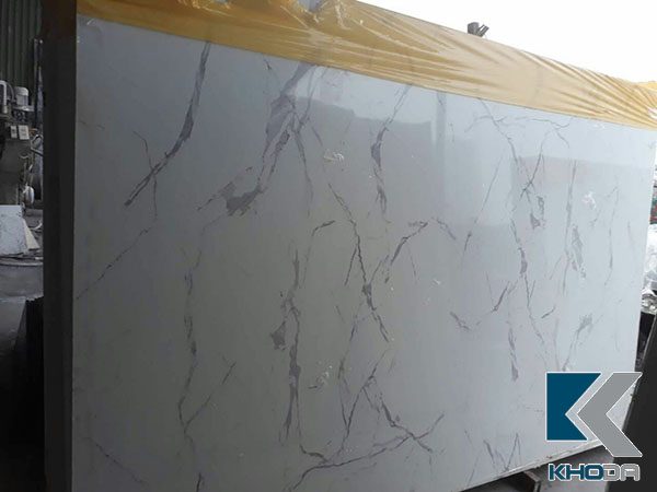 Đá nhân tạo trắng vân nâu